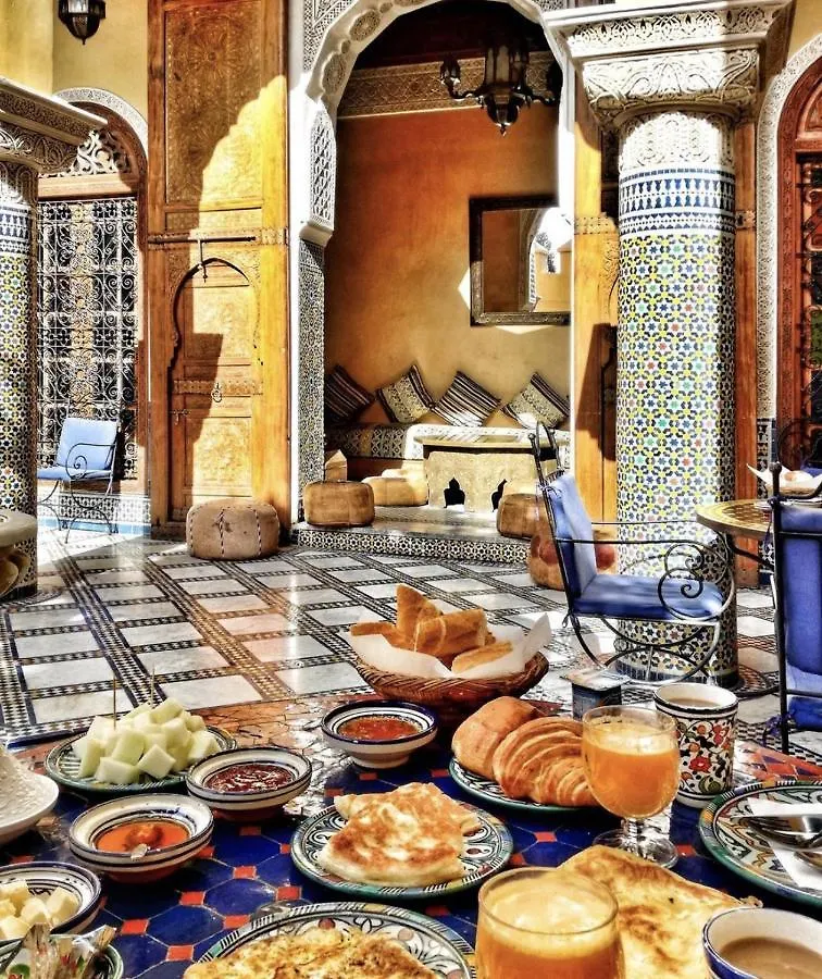 Riad Layalina Fes 7 Chambres & 18 Personnes Piscine, Parking, Vue & Wifi Au Pied Medina Casa vacanze