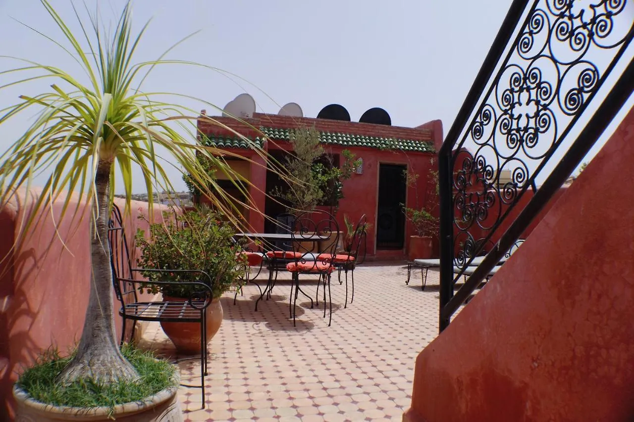 Casa vacanze Riad Layalina Fes 7 Chambres & 18 Personnes Piscine, Parking, Vue & Wifi Au Pied Medina