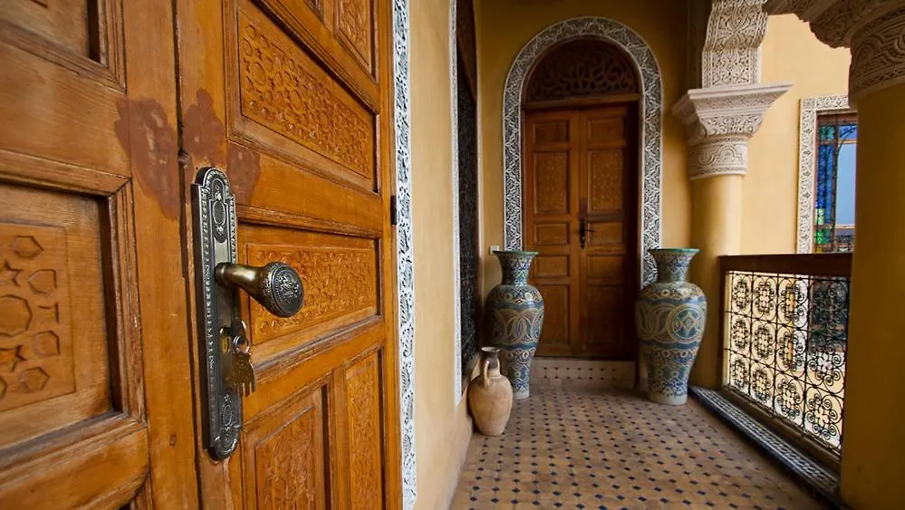 Riad Layalina Fes 7 Chambres & 18 Personnes Piscine, Parking, Vue & Wifi Au Pied Medina 0*,