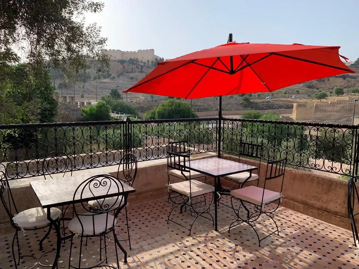 Casa vacanze Riad Layalina Fes 7 Chambres & 18 Personnes Piscine, Parking, Vue & Wifi Au Pied Medina Marocco