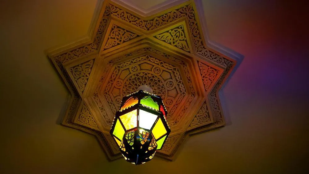 Riad Layalina Fes 7 Chambres & 18 Personnes Piscine, Parking, Vue & Wifi Au Pied Medina
