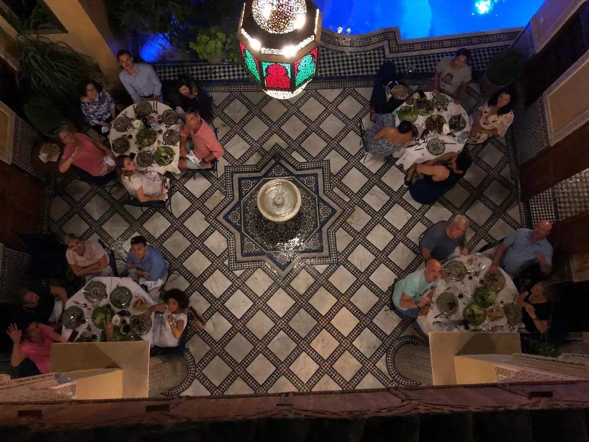 Casa vacanze Riad Layalina Fes 7 Chambres & 18 Personnes Piscine, Parking, Vue & Wifi Au Pied Medina Marocco